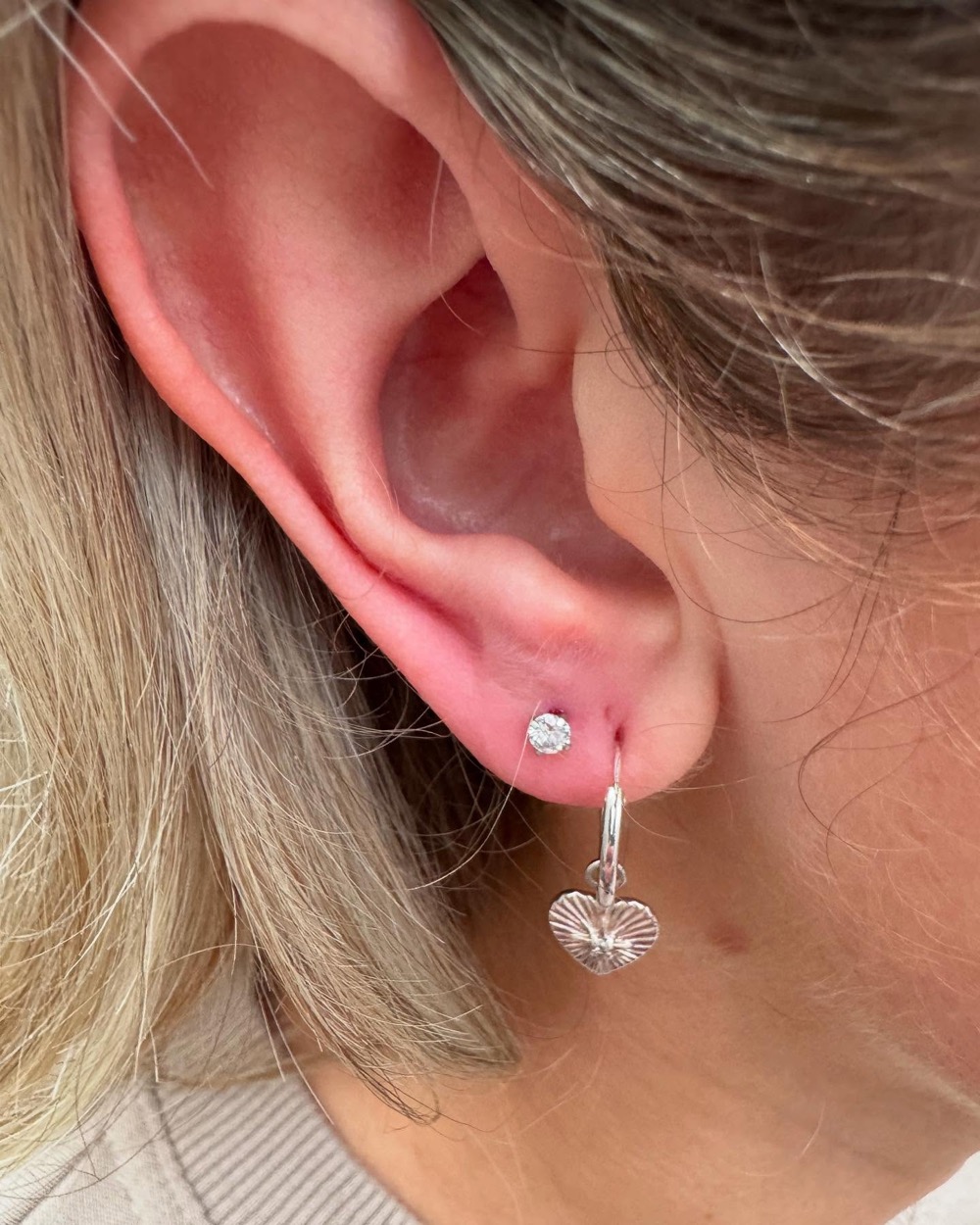 Second lobe piercing